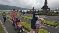 img-title