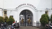 img-title