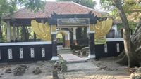 img-title