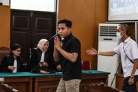 img-title