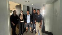img-title