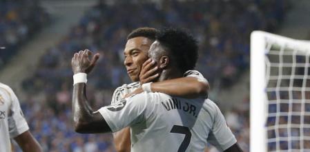 El brasileño brilló con un gol y una asistencia, pero encendió la polémica con gestos hacia la afición de Oviedo y terminó recibiendo duras críticas.