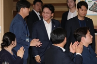 金총리, 柳겨냥 "내가 대통령 만들었다는 과잉 자신감 절제돼야"