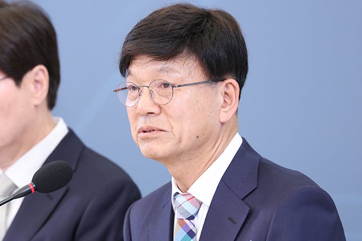 '5·18 성역 발언 논란' 이병태, 靑 사퇴권고에 물러나기로